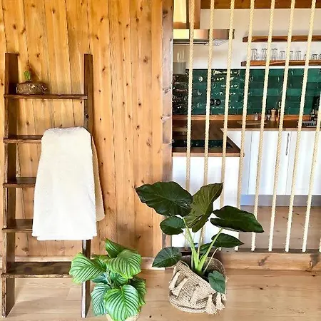 Mountain Eco Shelter 2 * פונשל