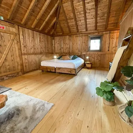 Mountain Eco Shelter 2 אוהל מפואר